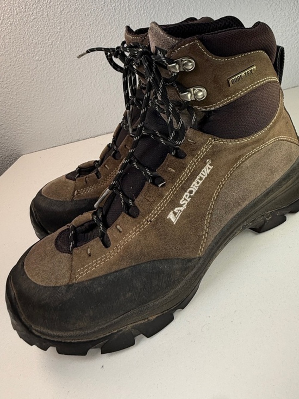 La Sportiva Gore Tex Vibram Hiking Boots Brown Suede Mens 7.5 EU 40